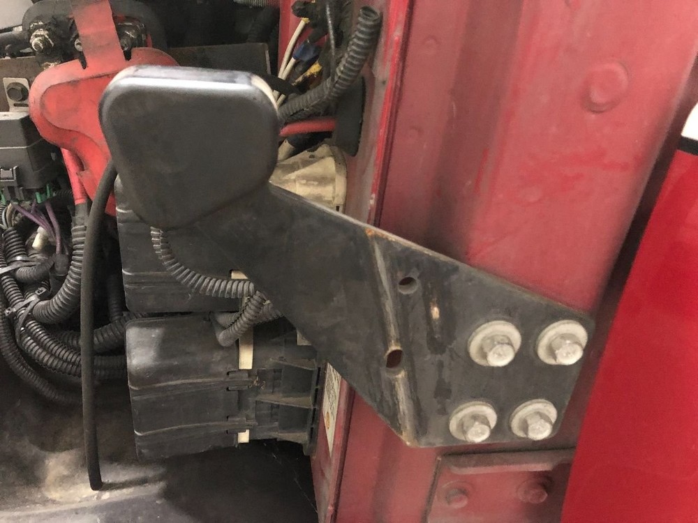 International TERRASTAR Left/Driver Hood Rest - Used