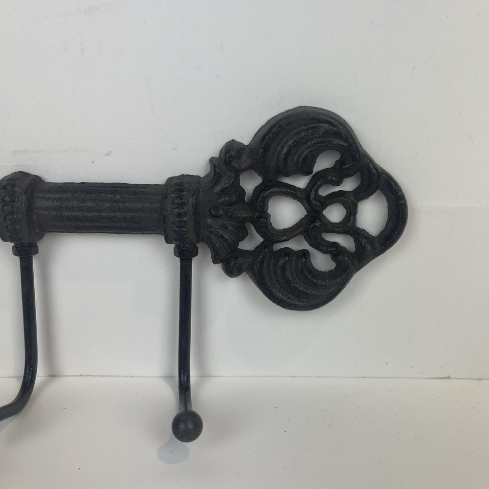 Beautiful Key Shaped Cast Iron Keys Hook Hanging wall mounting 9-1/2”