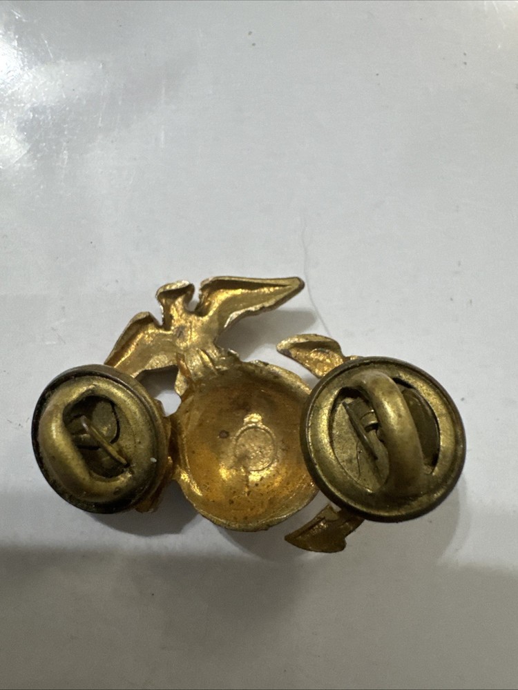 US Marines Screw On Back Pin Right Collar (GOLDTONE)
