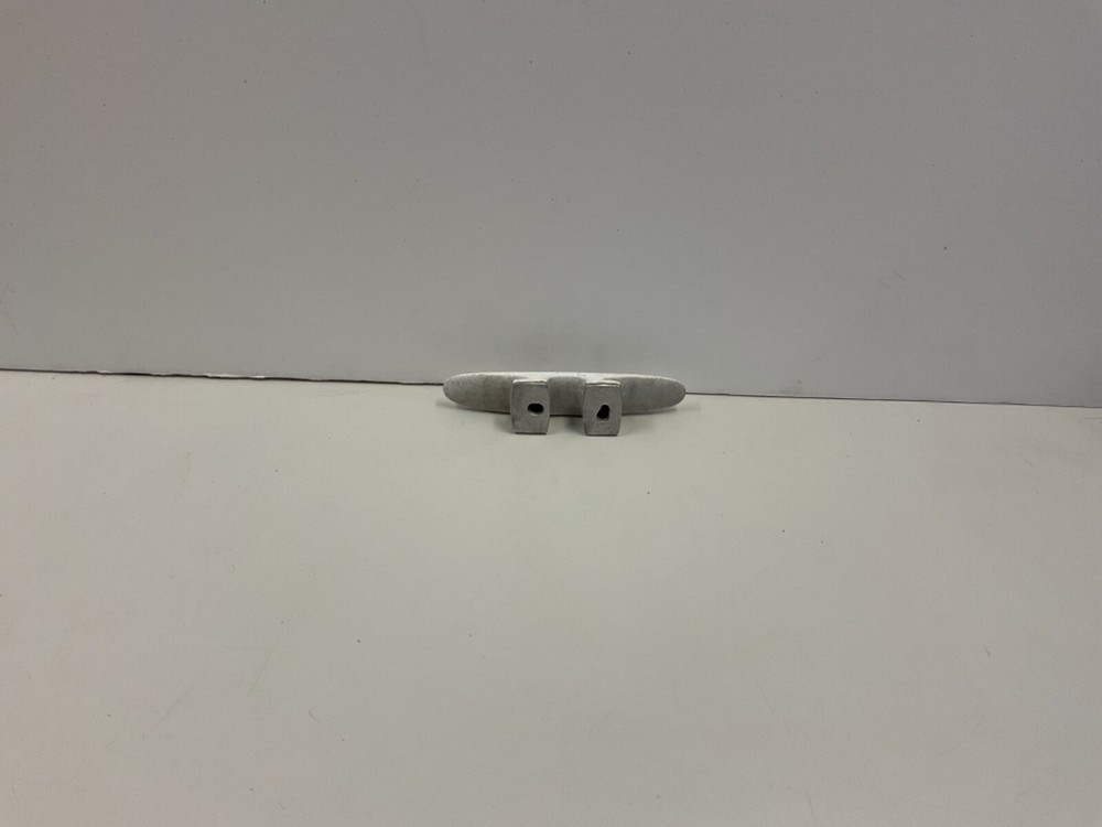 Aluminum 6" Open Base Cleat