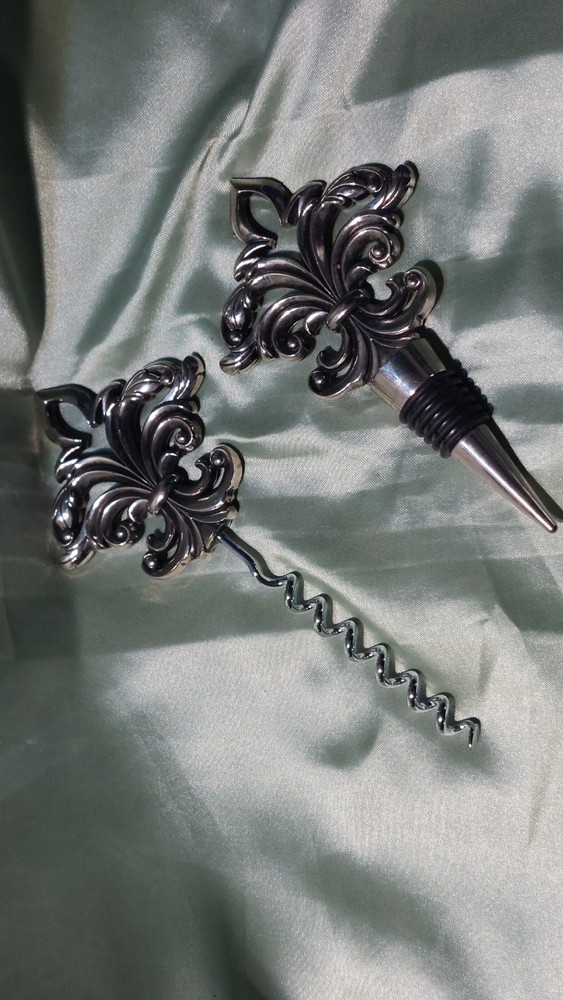 Decorative Fleur-de-lis Metal Corkscrew and Bottle Stopper Set