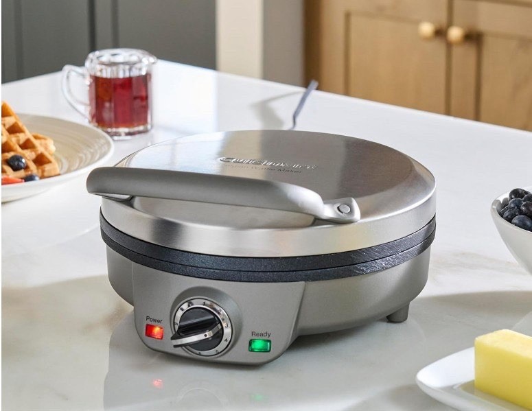 Cuisinart 4-Slice Belgian Waffle Maker _WAF-200 !!!