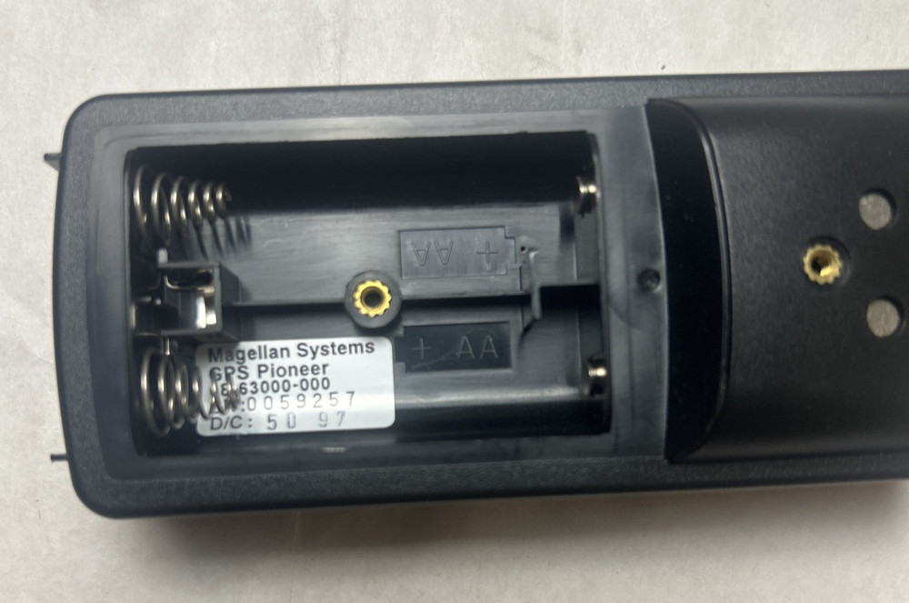 Magellan GPS Pioneer Satellite Navigator