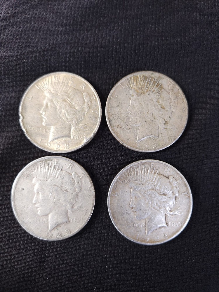 Lot Of 4 Silver Peace Dollars