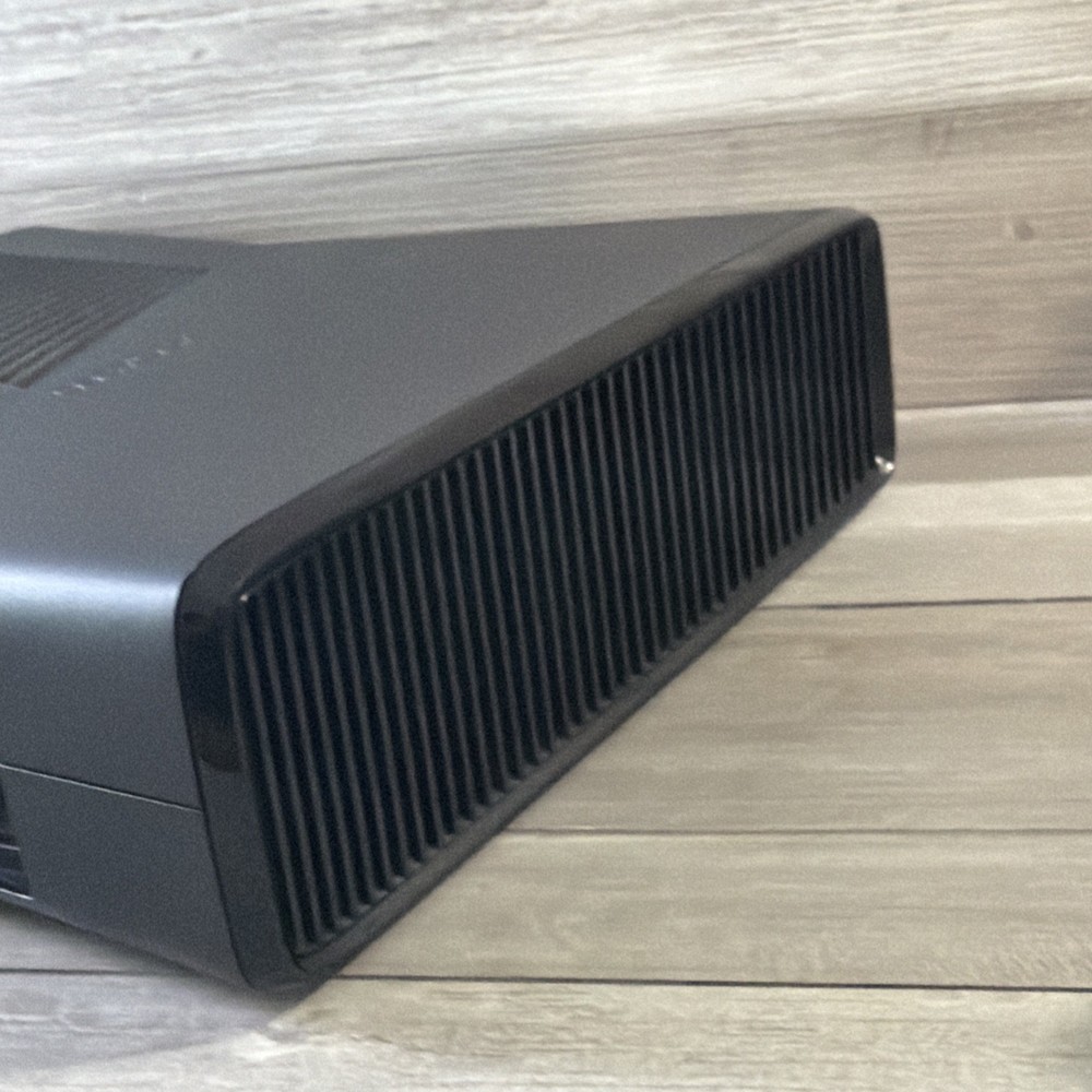 Microsoft Xbox 360 Slim S 4gb Console Bundle 5 Games Controller And Cords