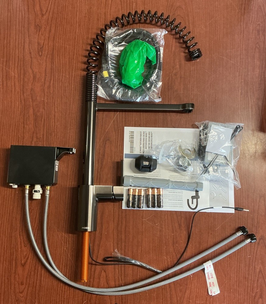 NEW Moen 5923EWBLS Align Pulldown Kitchen Faucet Motion Sense Wave Black- B172