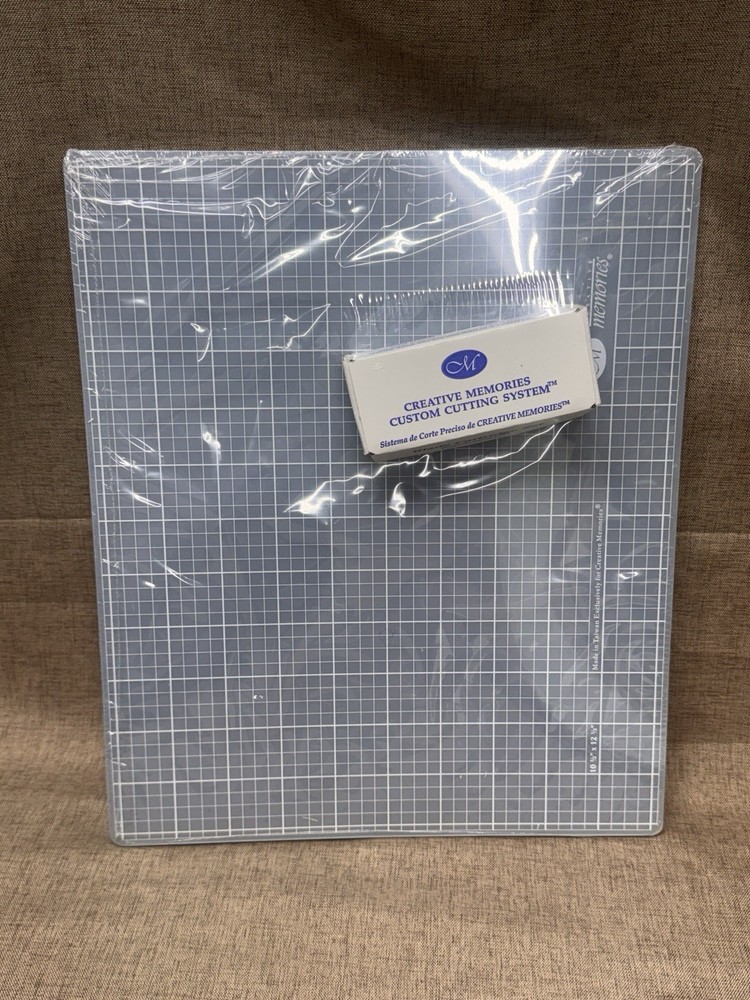 Creative Memories Custom Cutting System - Cutting Mat & 3 Blade Cartridges - New