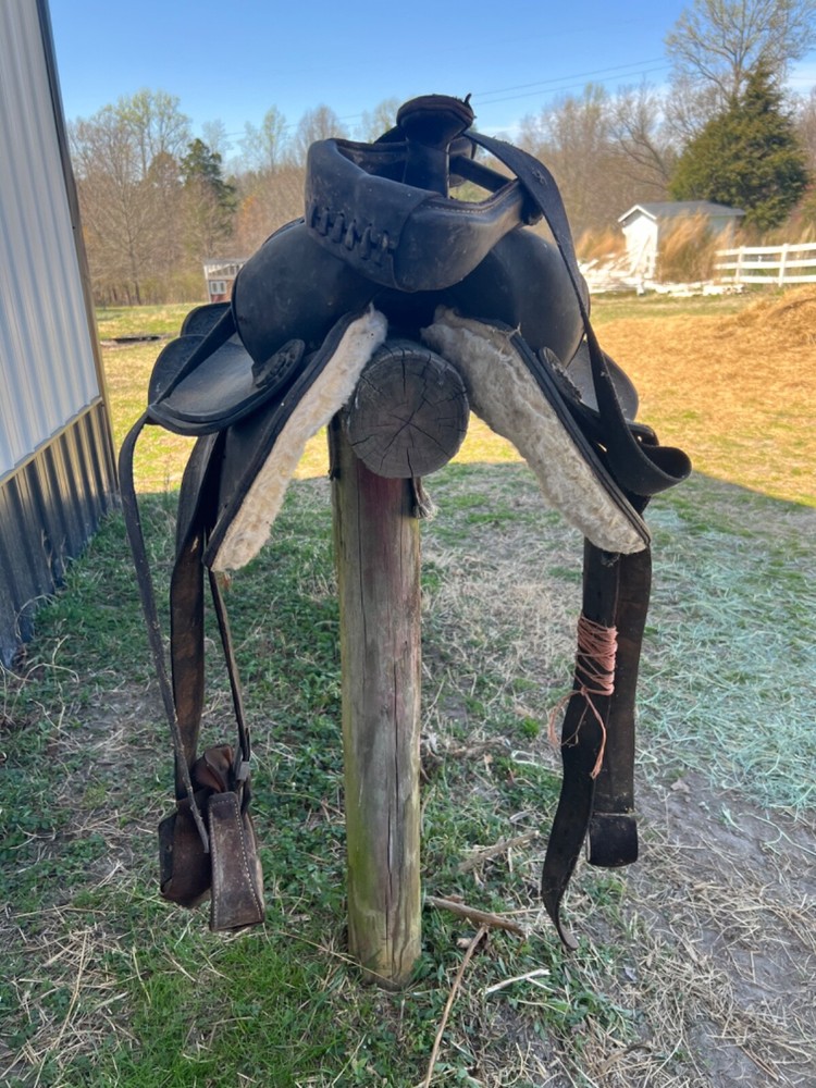 Simco Saddle