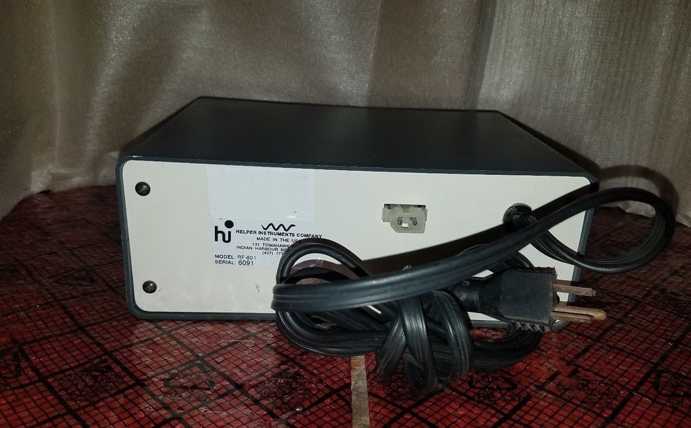 HELPER INSTRUMENTS RF-801 RF MILLIVOLTMETER