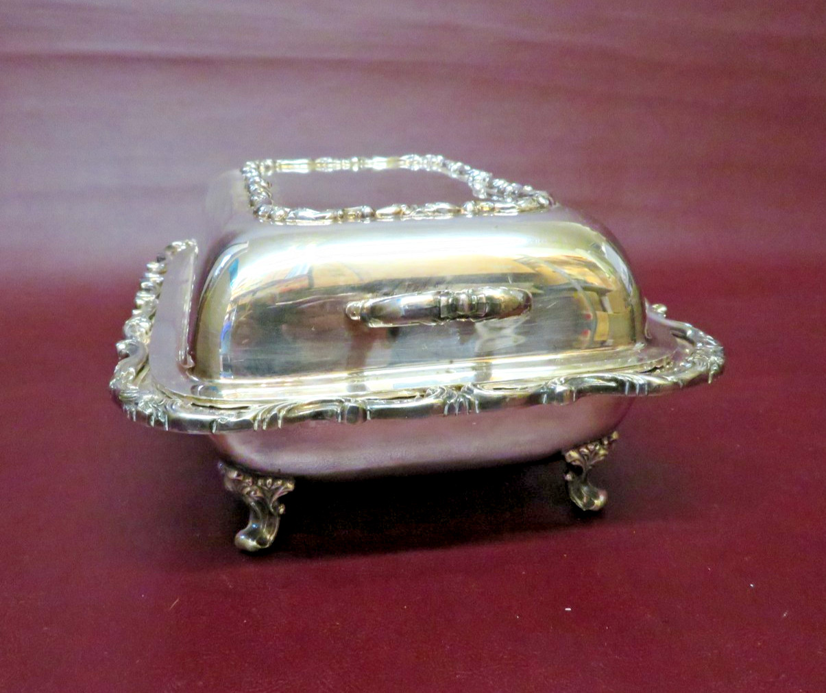 Vintage International Orleans Silverplate Rectangle Covered Vegetable Dish #5753