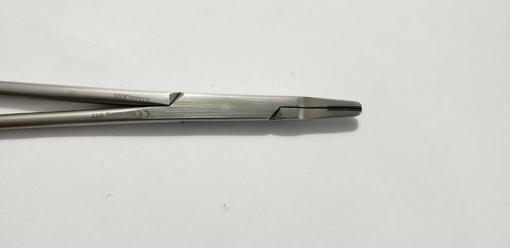 Codman 36-3003 Surgical Classic PLUS RYDER Needle Holder 8" Carbide Jaws