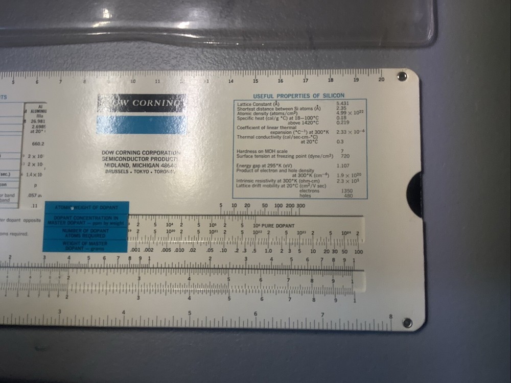1973 Perrygraf Dow Corning Silicon Slide Rule with Authentic Perrygraf Case