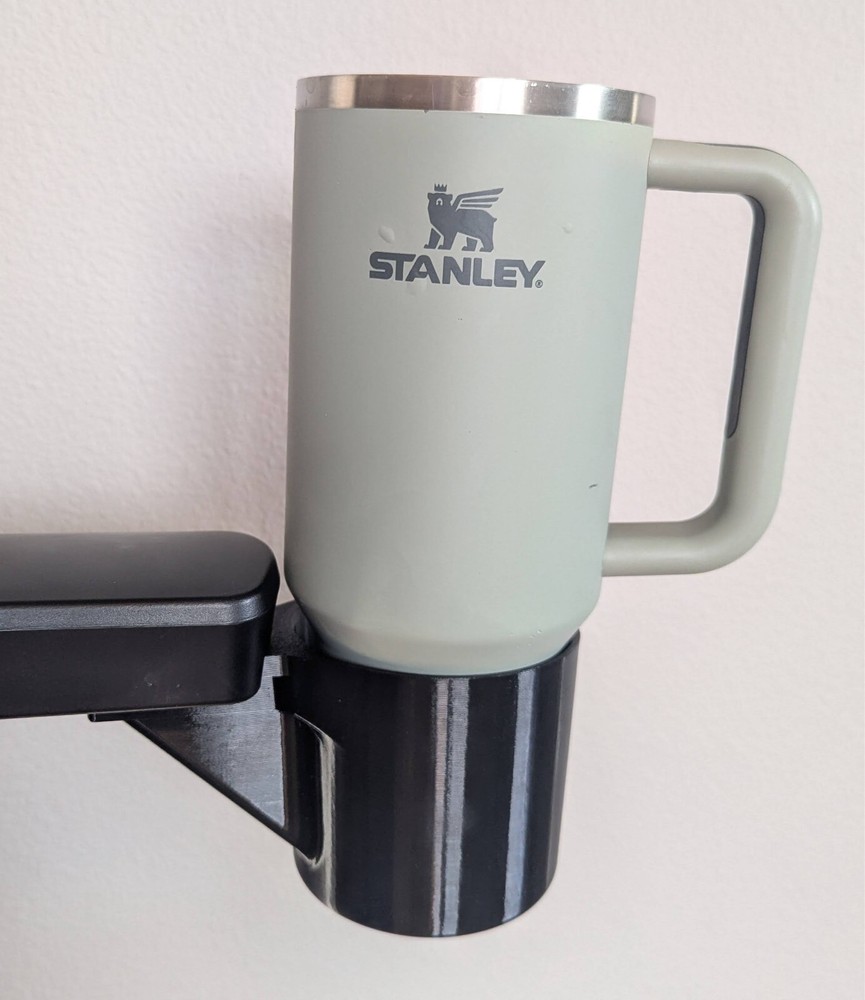 Cup Holder for QUANTUM Power Wheelchairs. READ DESCRIPTION
