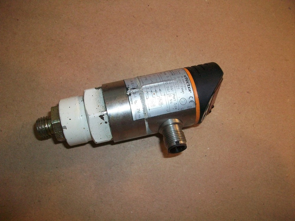 IFM Efector Digital Pressure Switch PN7021