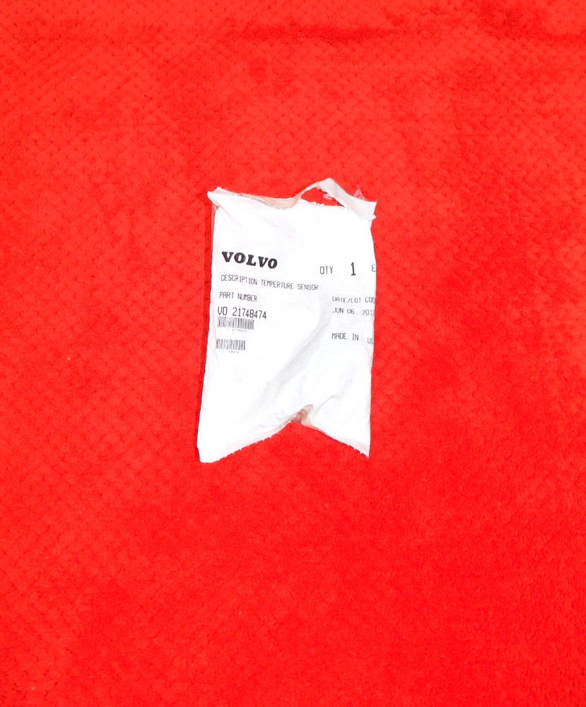 GENUINE VOLVO AMBIENT OUTSIDE TEMP SENSOR 	21748474