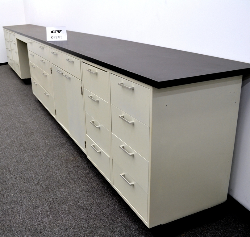 19' Laboratory Cabinet Group w/ Countertops & Desk Area / E1-020