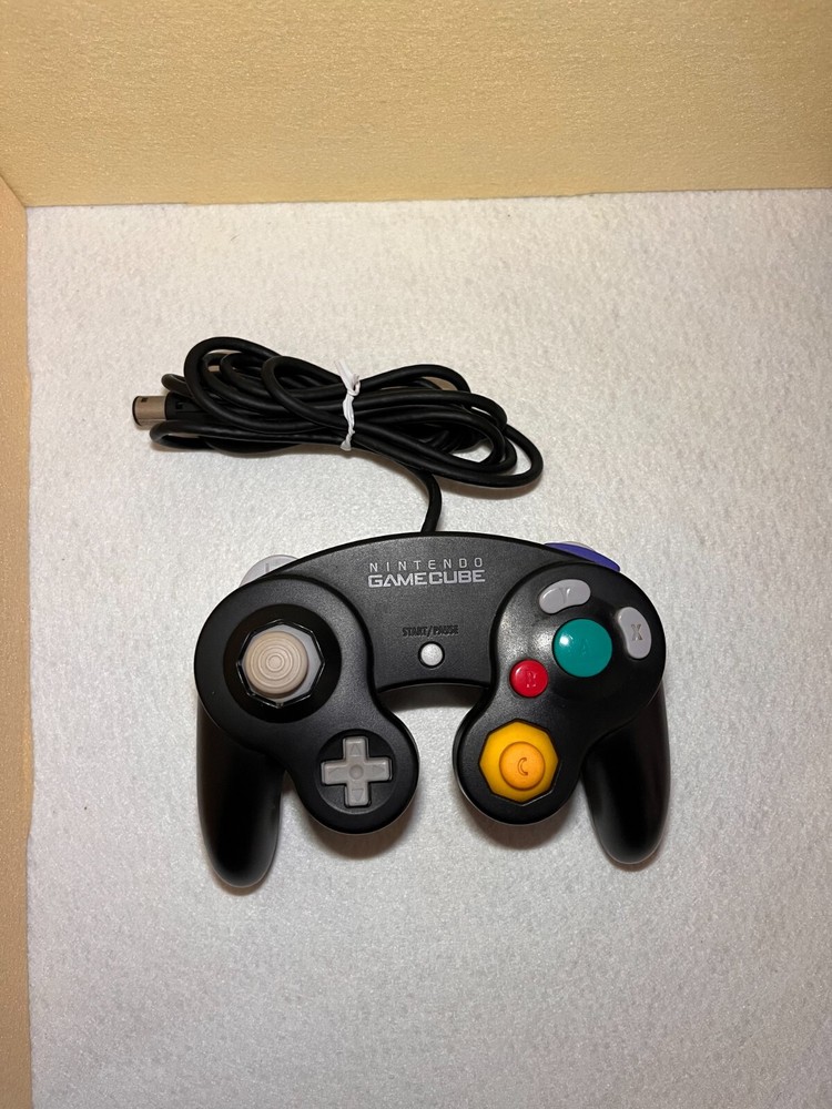 Nintendo GameCube Console + Controller + AC Adapter(for 100V) + Stereo AV Cable