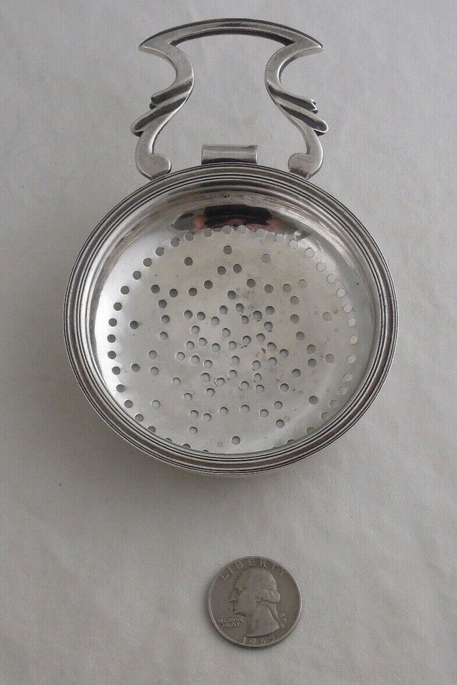 ROBERT GRAY STERLING SILVER LEMON STRAINER SCOTTISH