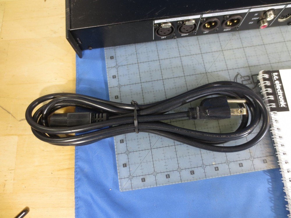 TC Electronic M-One XL Dual Engine Multi-Effects Processor W/ Manual & AC cord.