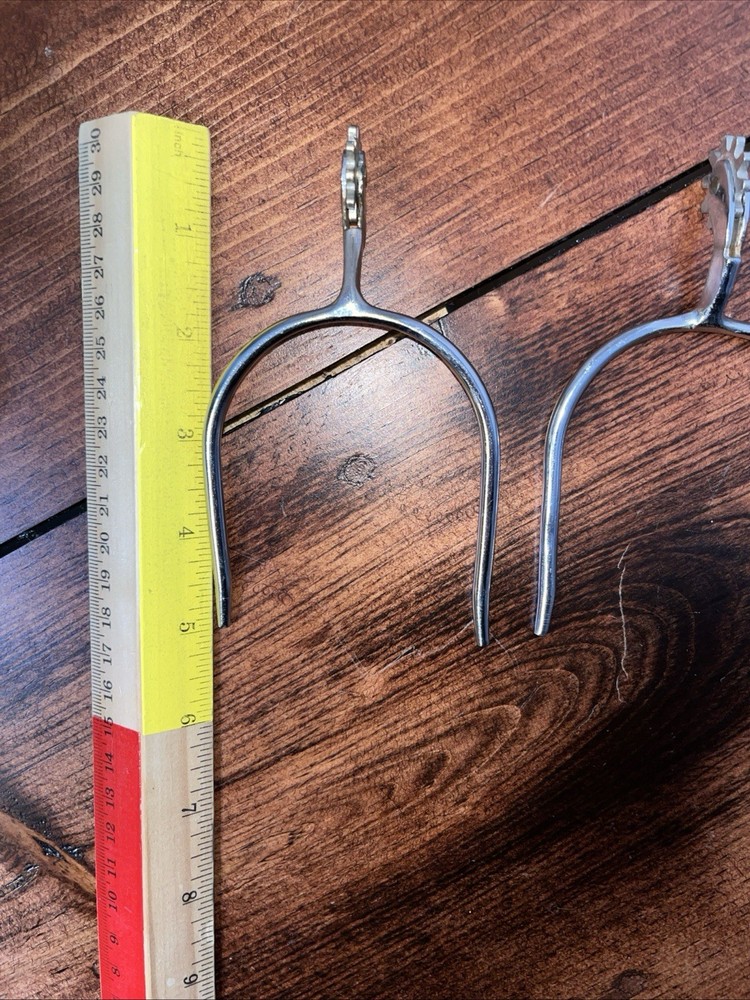 Slip On Spurs