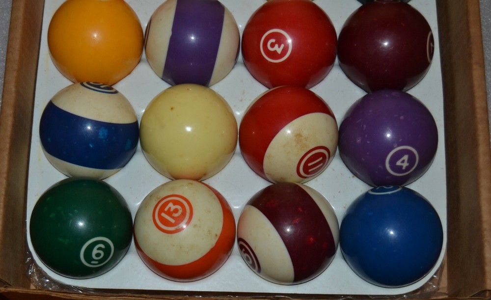 Vintage Pool Balls Billard Complete Set