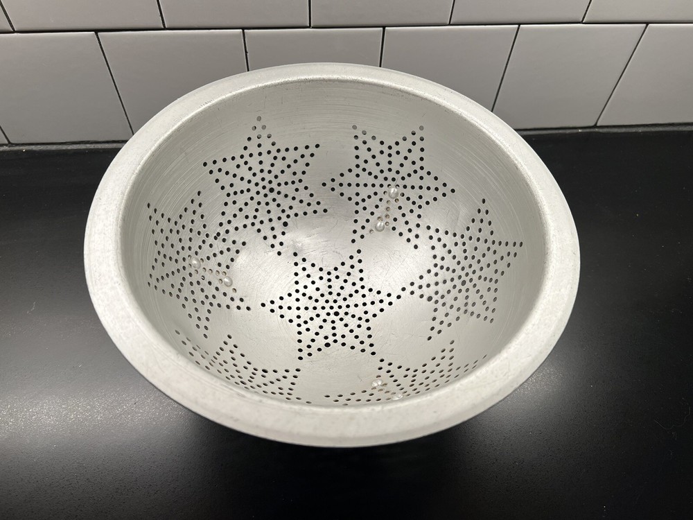 Vintage Aluminum Footed Colander Strainer Star Pattern