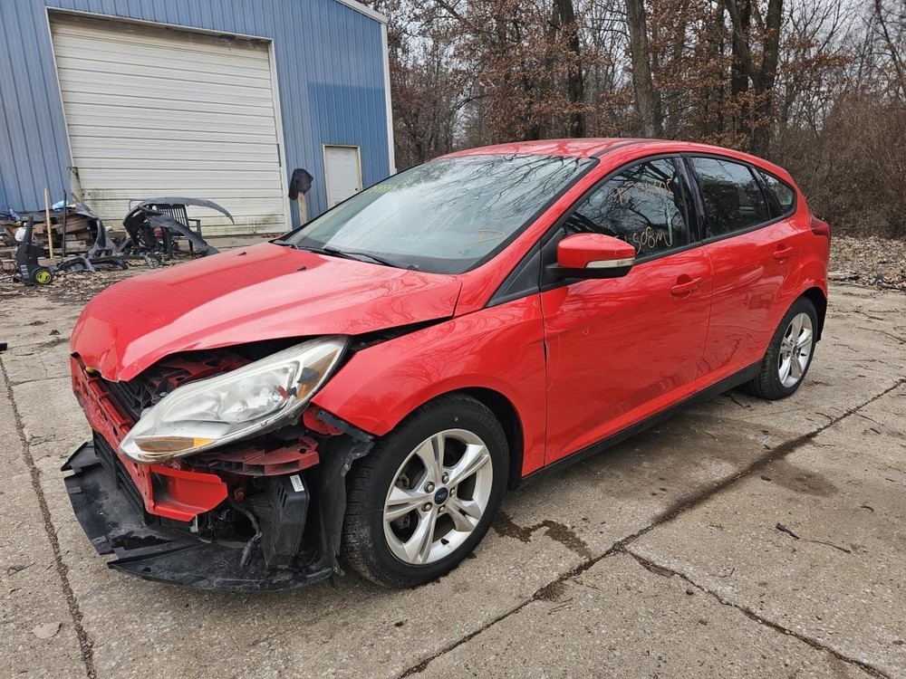 FOCUS     2013 Headrest 2396812