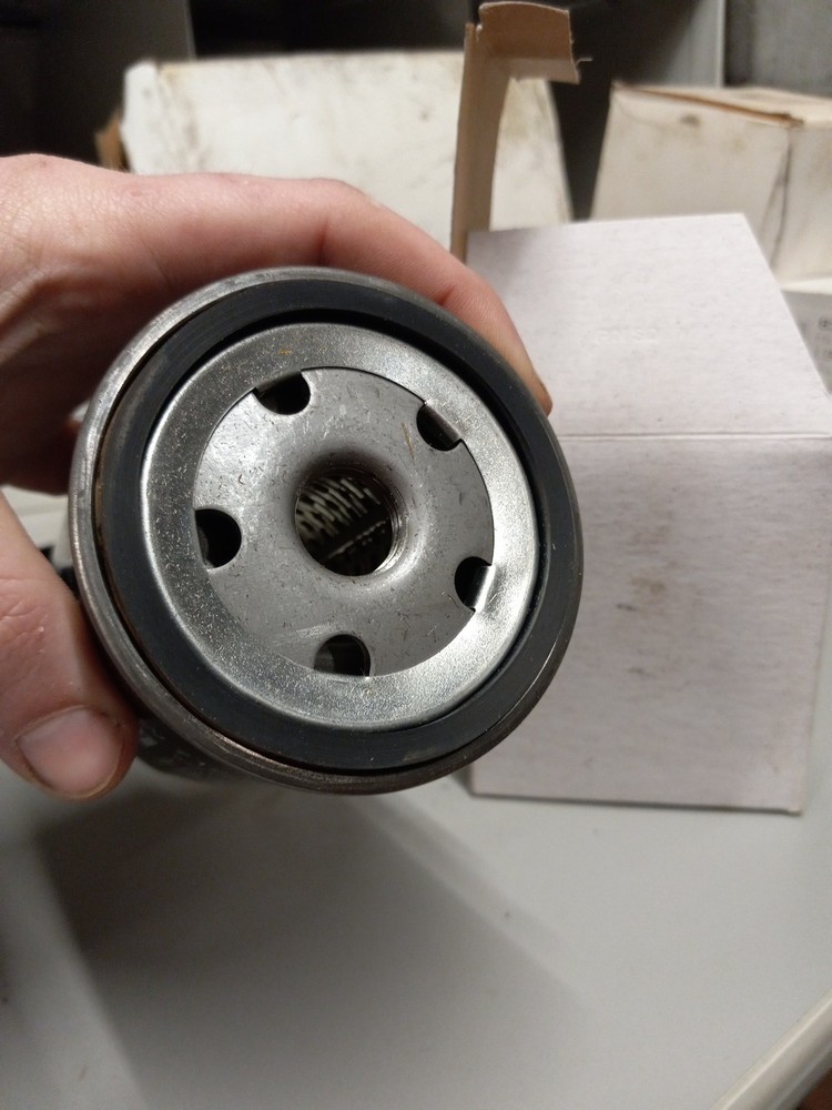 MANN Filters W 712/74