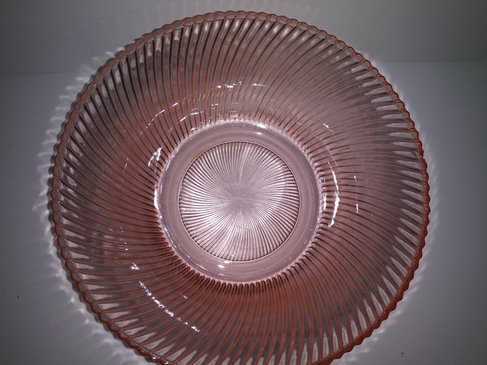 Pink Ribbed Swirled Bowl
