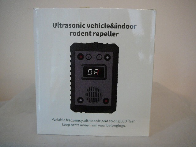 Ultrasonic Vehicle & Indoor Rodent Mouse Repeller Variable Frequency, LED flash
