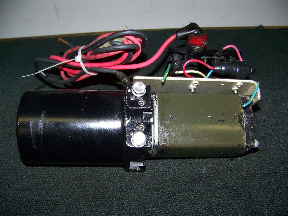 MERCRUISER ALPHA TRIM PUMP CAN STYLE