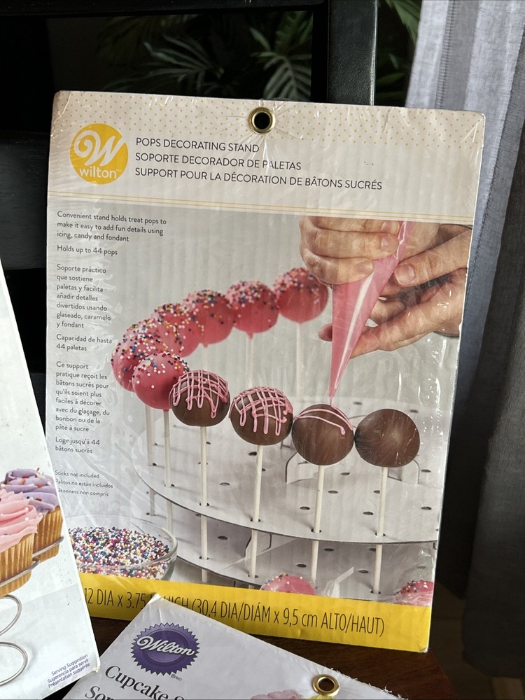 Wilton Cupcake/Cake Pops Party Stands NEW