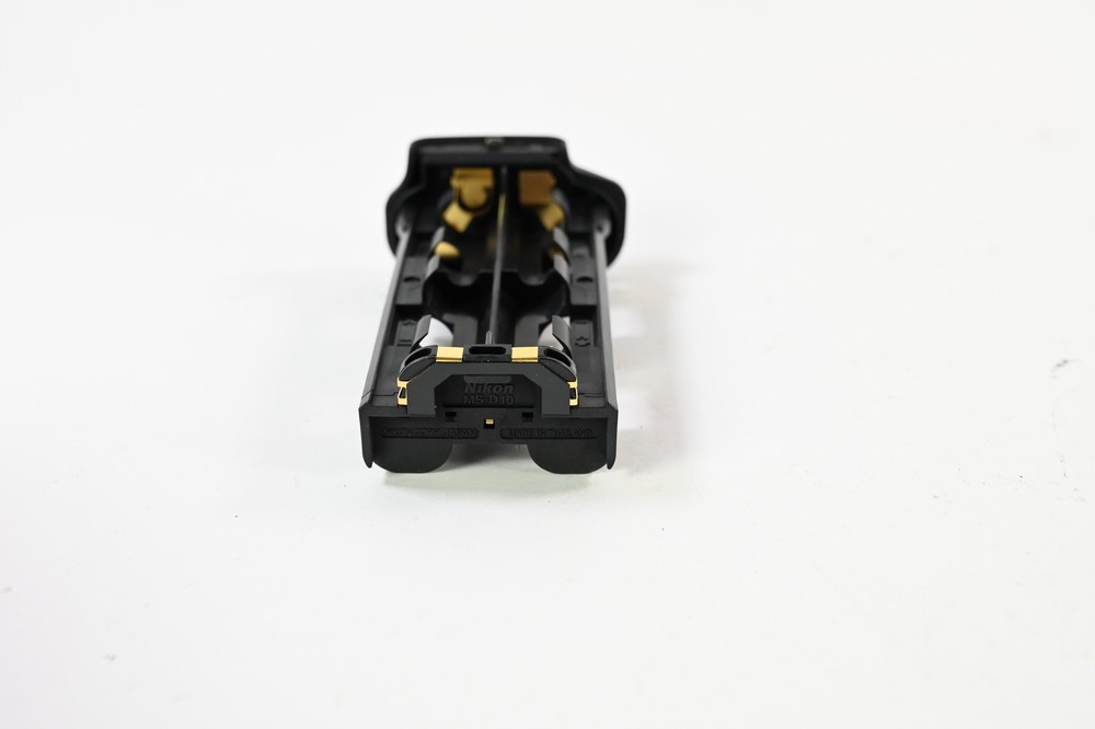 Nikon MS-D10 AA Battery Holder #G909