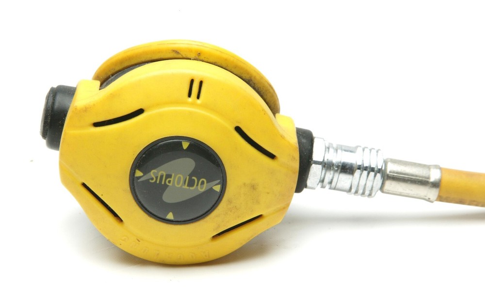 Scuba Diving Mares Proton Regulator W/MR12DFC & Suunto Console w/Vyper Computer