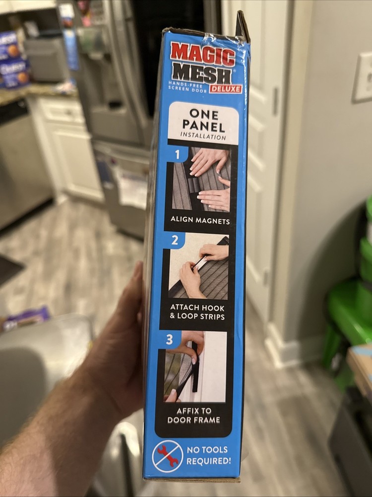 Magic Mesh Hands Free Screen Door