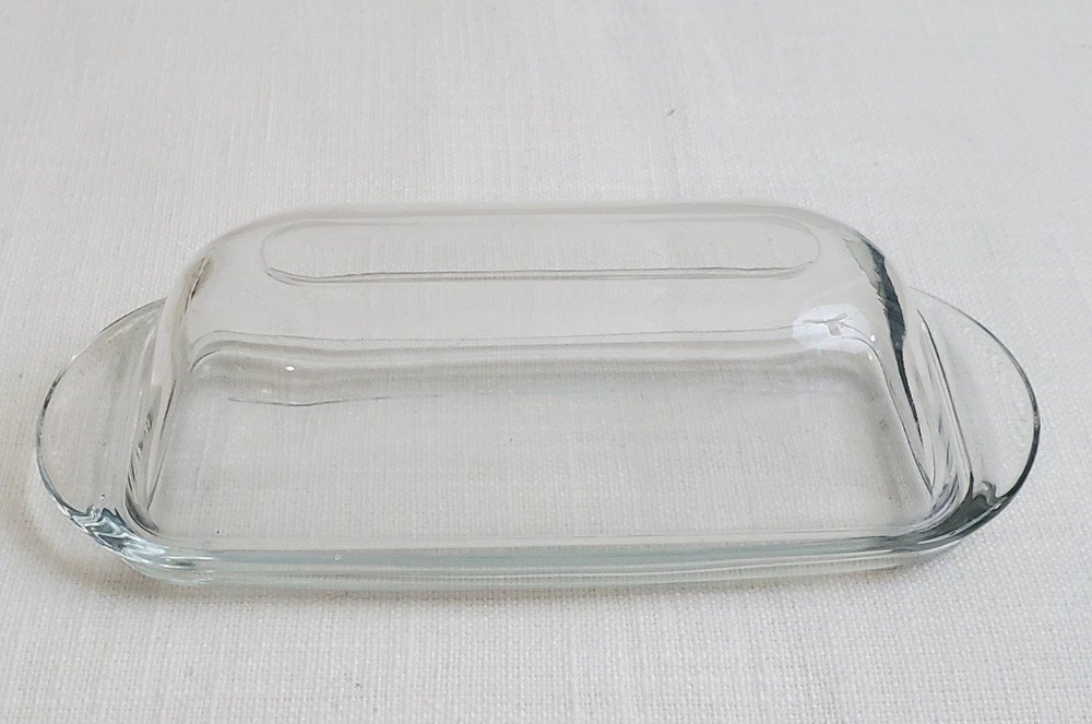 Clear Glass Butter Dish with Lid – Classic Rectangular Design 7.5" Length