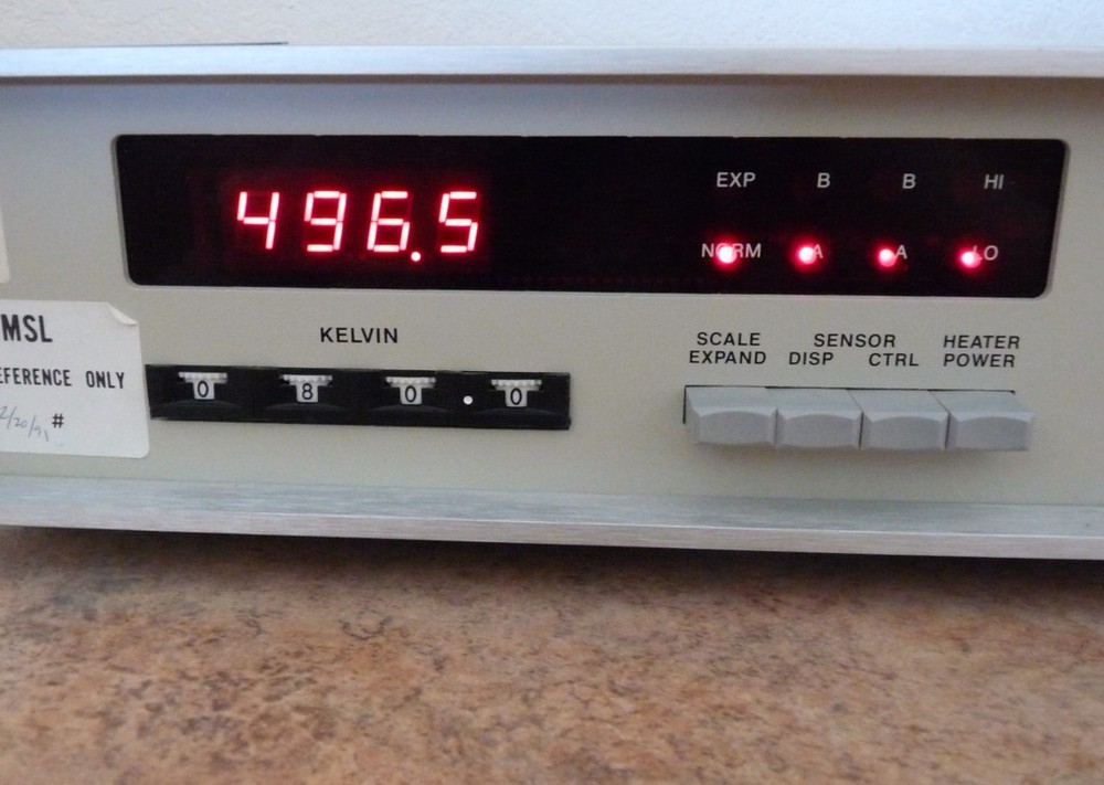 LAKE SHORE DRC 80C DIGITAL CRYOGENIC THERMOMETER CONTROLLER