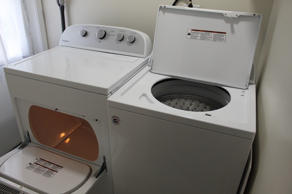 Whirlpool Washer and Dryer Set