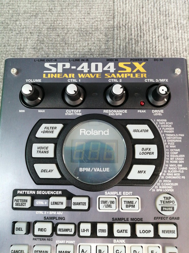 Roland SP-404SX Compact Linear Wave Sampler from Japan