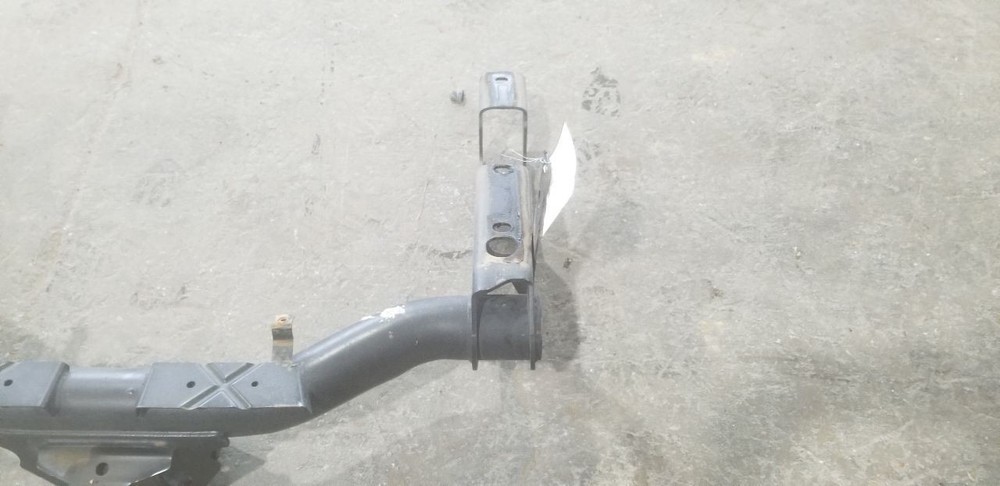 19 GMC SIERRA 3500 REAR RECEIVER TOW HITCH