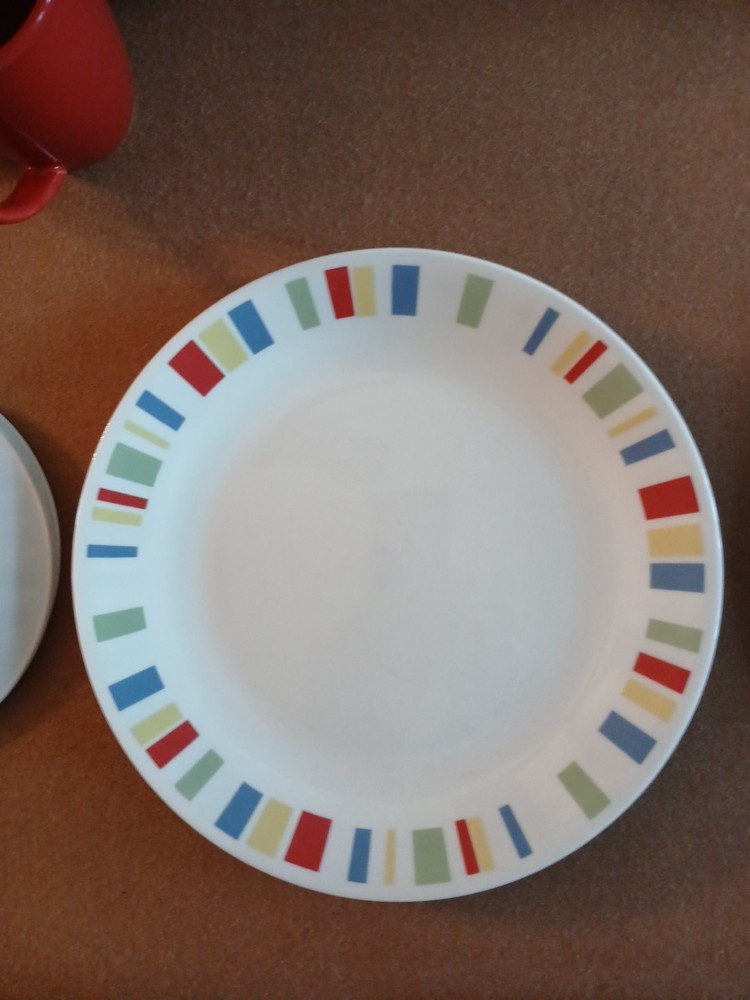 12-pc Corelle MEMPHIS Dinnerware Set w/Mugs *Red Blue Green Yellow Blocks