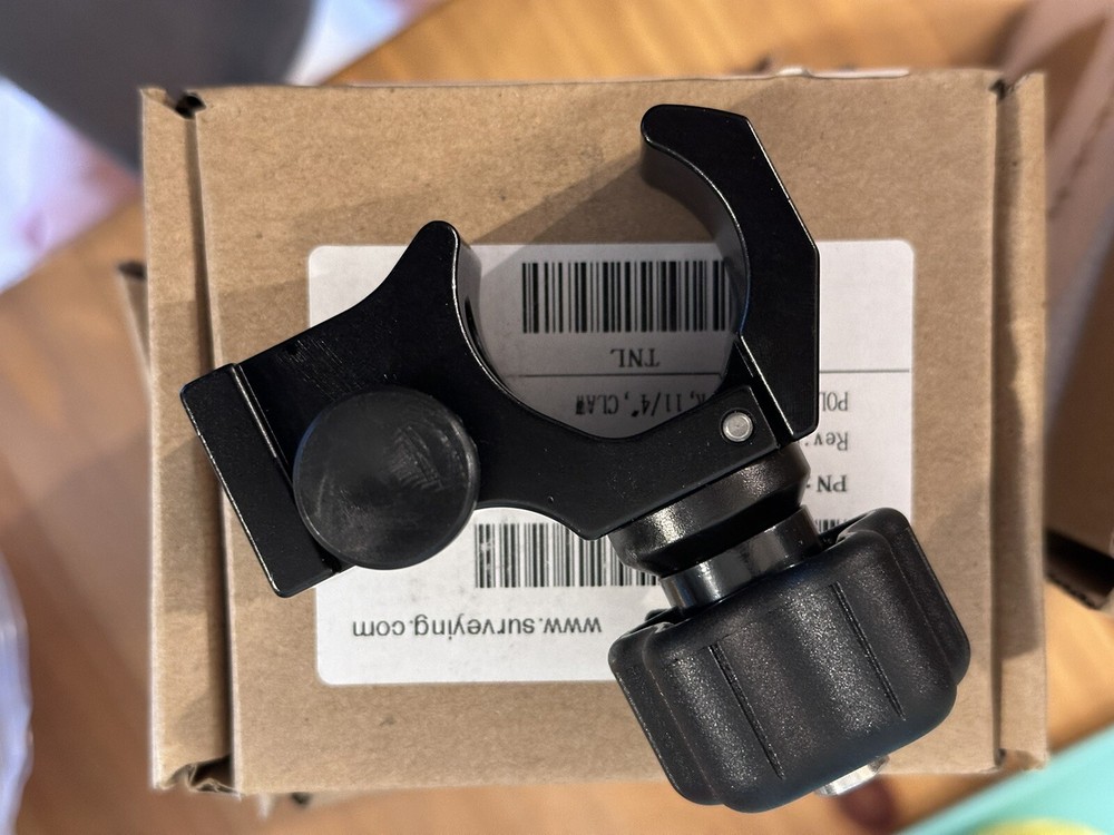 Sēco 5200-150 GPS Antenna Pole Clamp