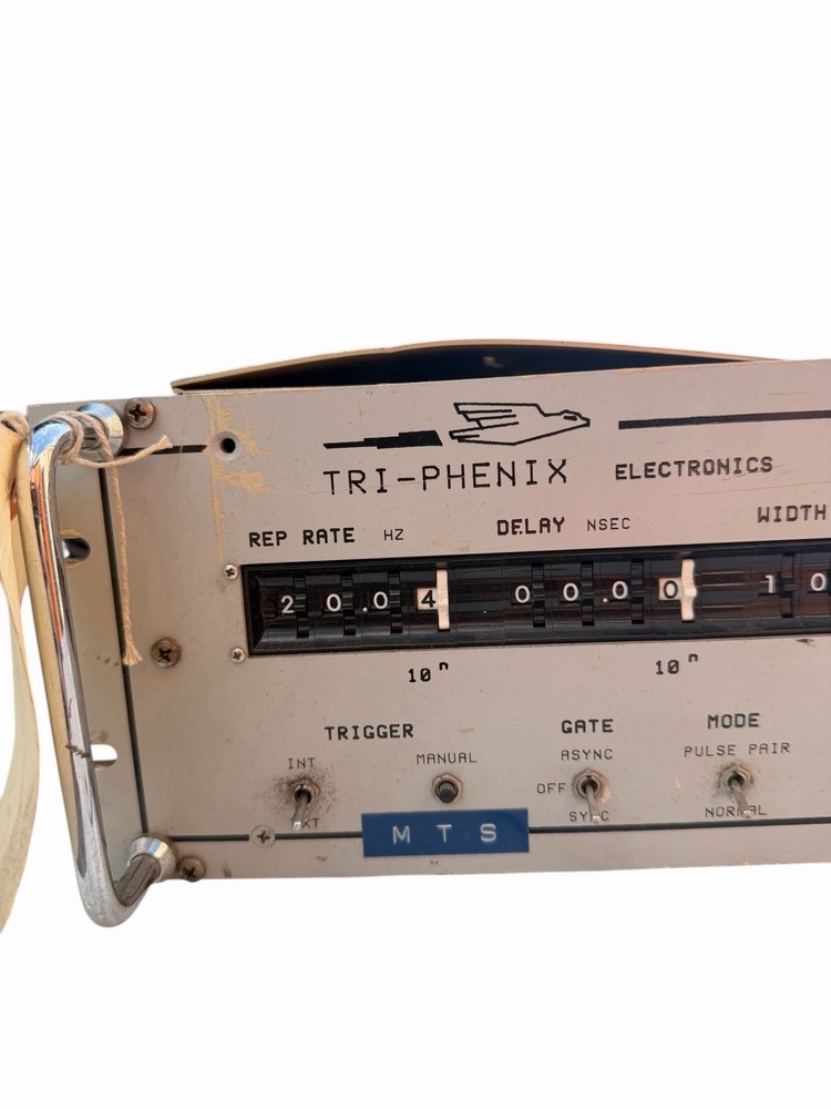 Tri-Phenix Electronics PX32C Programmable Pulse Generator Military Vintage