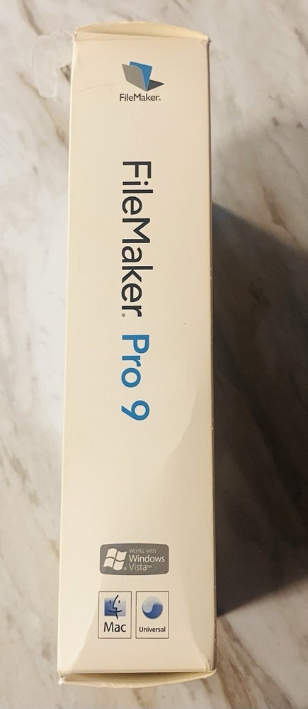 FileMaker Pro 9 Upgrade 5-User License 2-Disc Box Set Complete Vintage