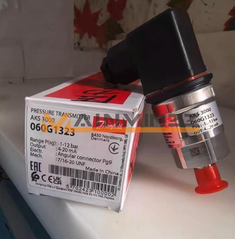 NEW ONE Danfoss pressure sensor AKS 3000 060G1323