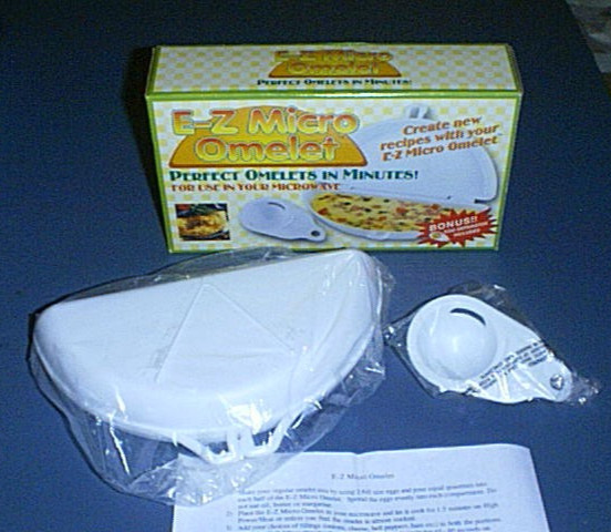 E-Z MICRO OMELET Maker PLUS Egg Separator - NEW in Box with Instructions!