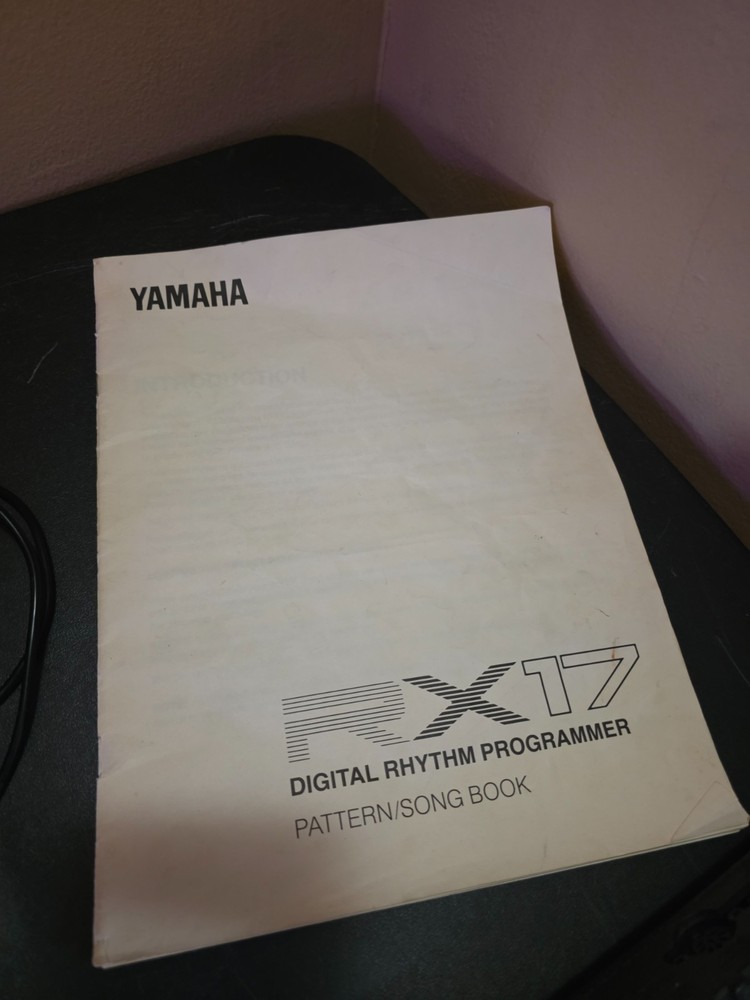 YAMAHA RX17 Digital Rhythm Programmer / Drum Machine