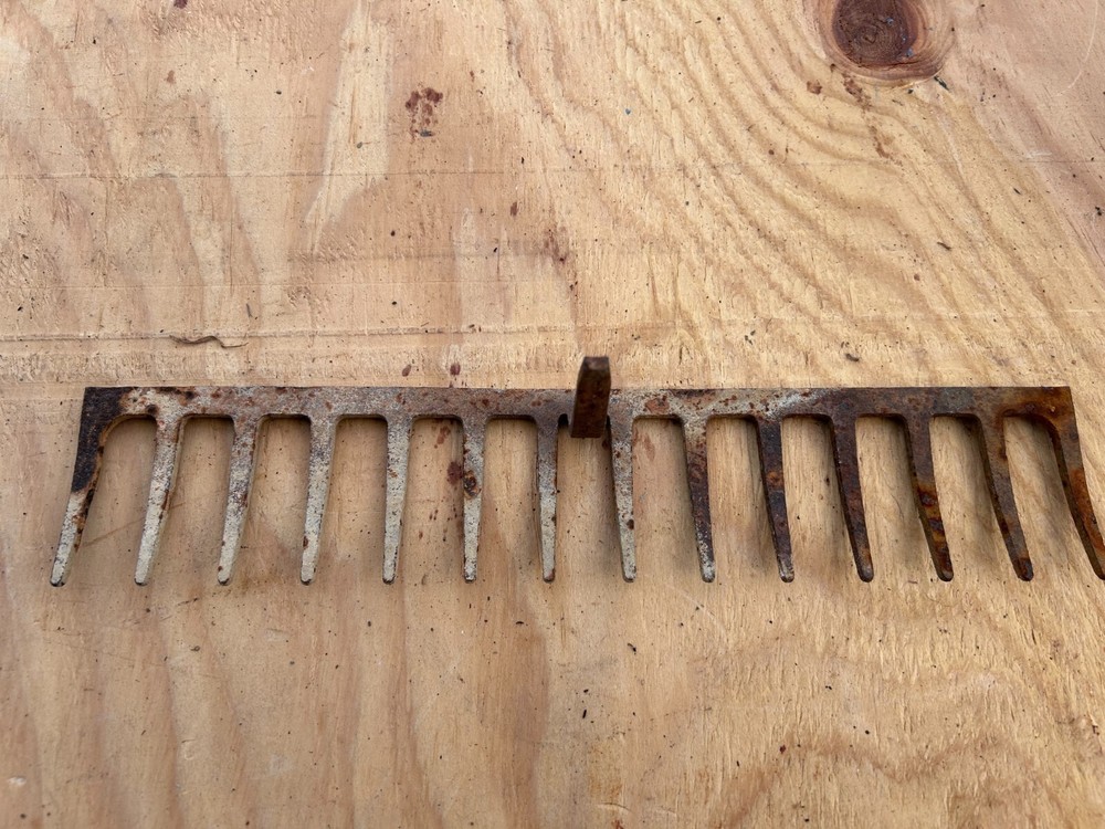 Rake Head Rusty Rustic no handle Original Vintage Primitive Metal