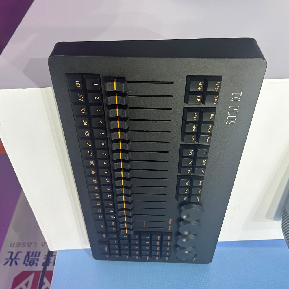 Professional Mini To Plus DJ Lighting Console DMX512 Controller with Bag For MA2