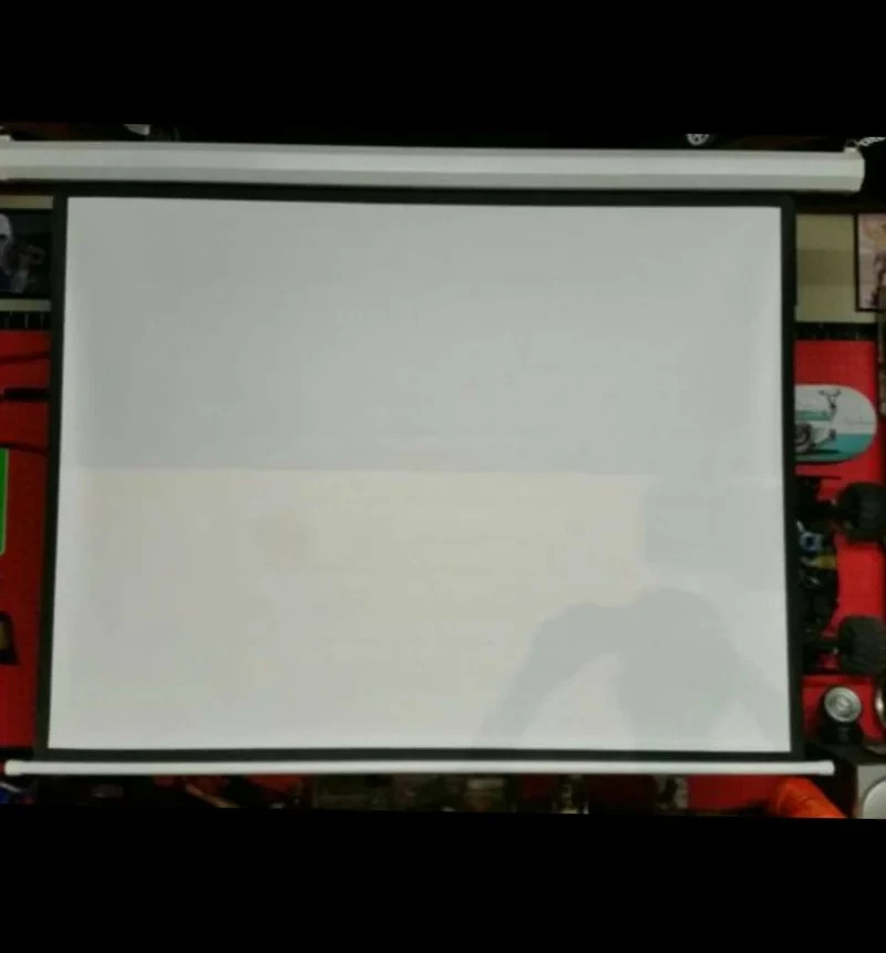 Platinum L-74 Digital Projector Projection Self Lock Screen 74"